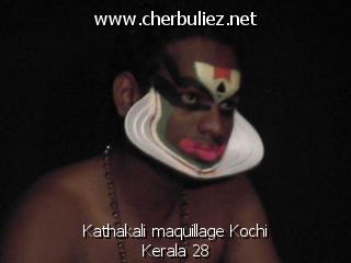 légende: Kathakali maquillage Kochi Kerala 28
qualityCode=raw
sizeCode=half

Données de l'image originale:
Taille originale: 113877 bytes
Heure de prise de vue: 2002:02:23 14:51:10
Largeur: 640
Hauteur: 480

